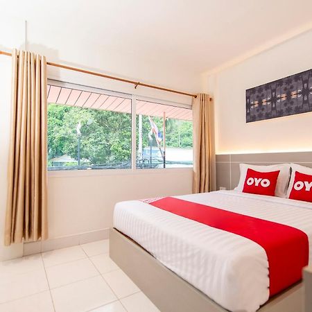 Oyo 328 Onion House Hotel Kata Beach  Buitenkant foto