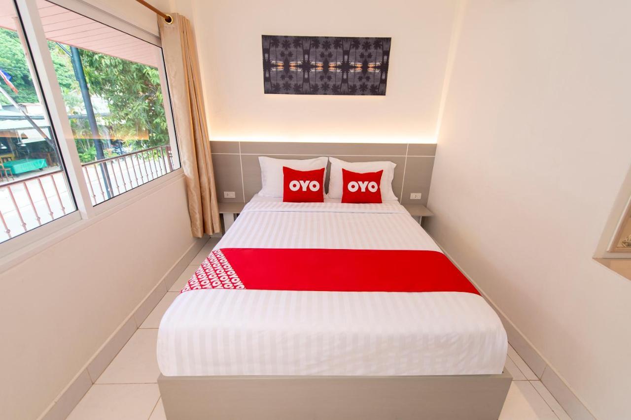 Oyo 328 Onion House Hotel Kata Beach  Buitenkant foto