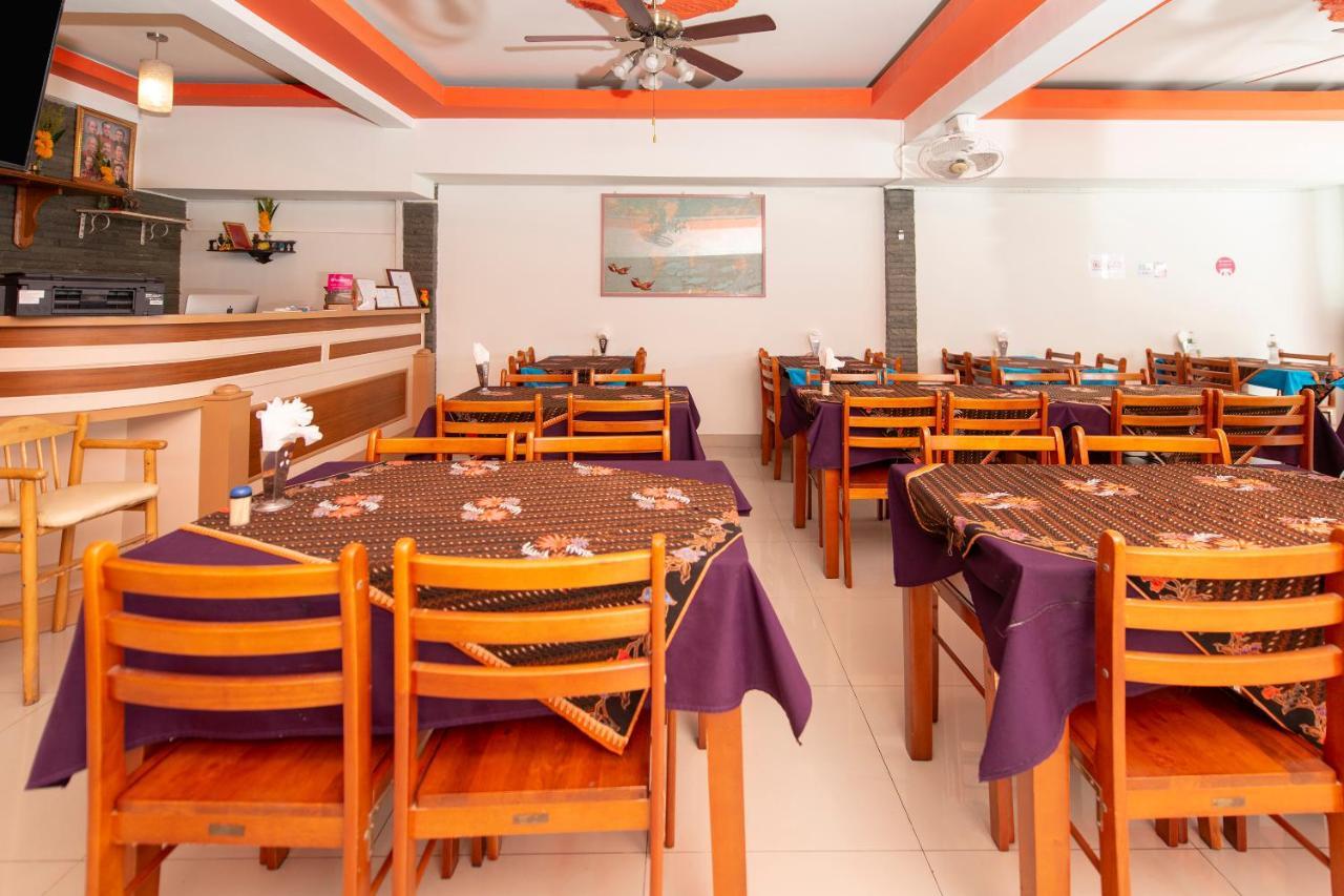 Oyo 328 Onion House Hotel Kata Beach  Buitenkant foto